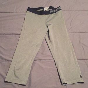 Gently used nike pro cropped leggings